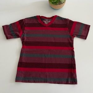 Faded Glory Boy’s T-shirt. Size XS (4/5). Smoke free home.